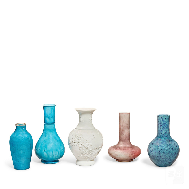 清 單色釉瓶一組五件 | FIVE MONOCHROME-GLAZED VASES - 图1